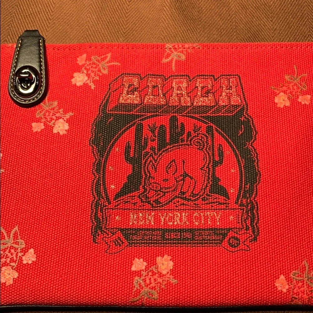 NWT Coach New York City pig/cactus canvas zipped